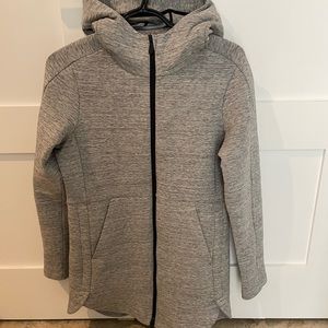 Lululemon going places hooded jacket size 6